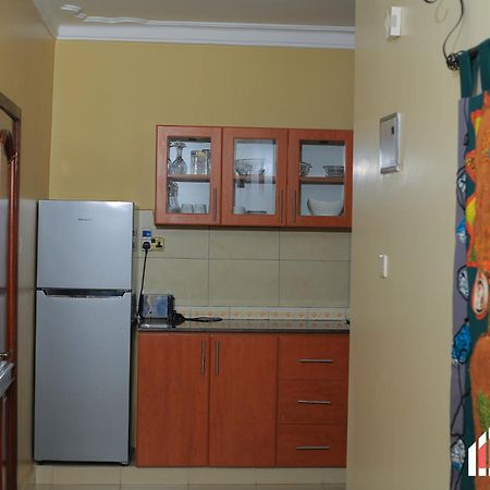 Crest Homes Uganda Kitende Екстер'єр фото